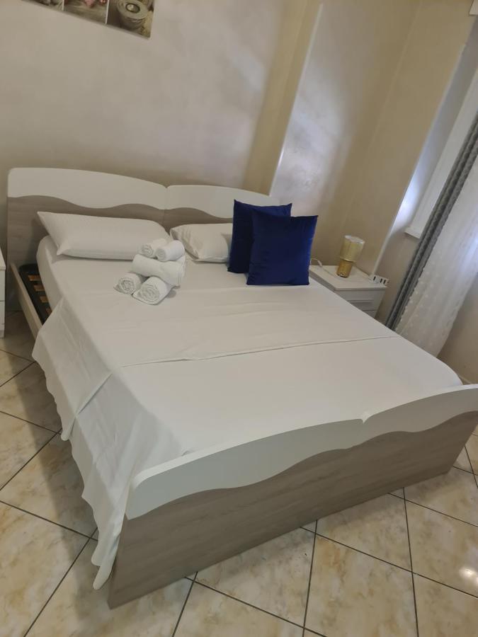 Nicoleta Alojamento de Acomodação e Pequeno-almoço Roma